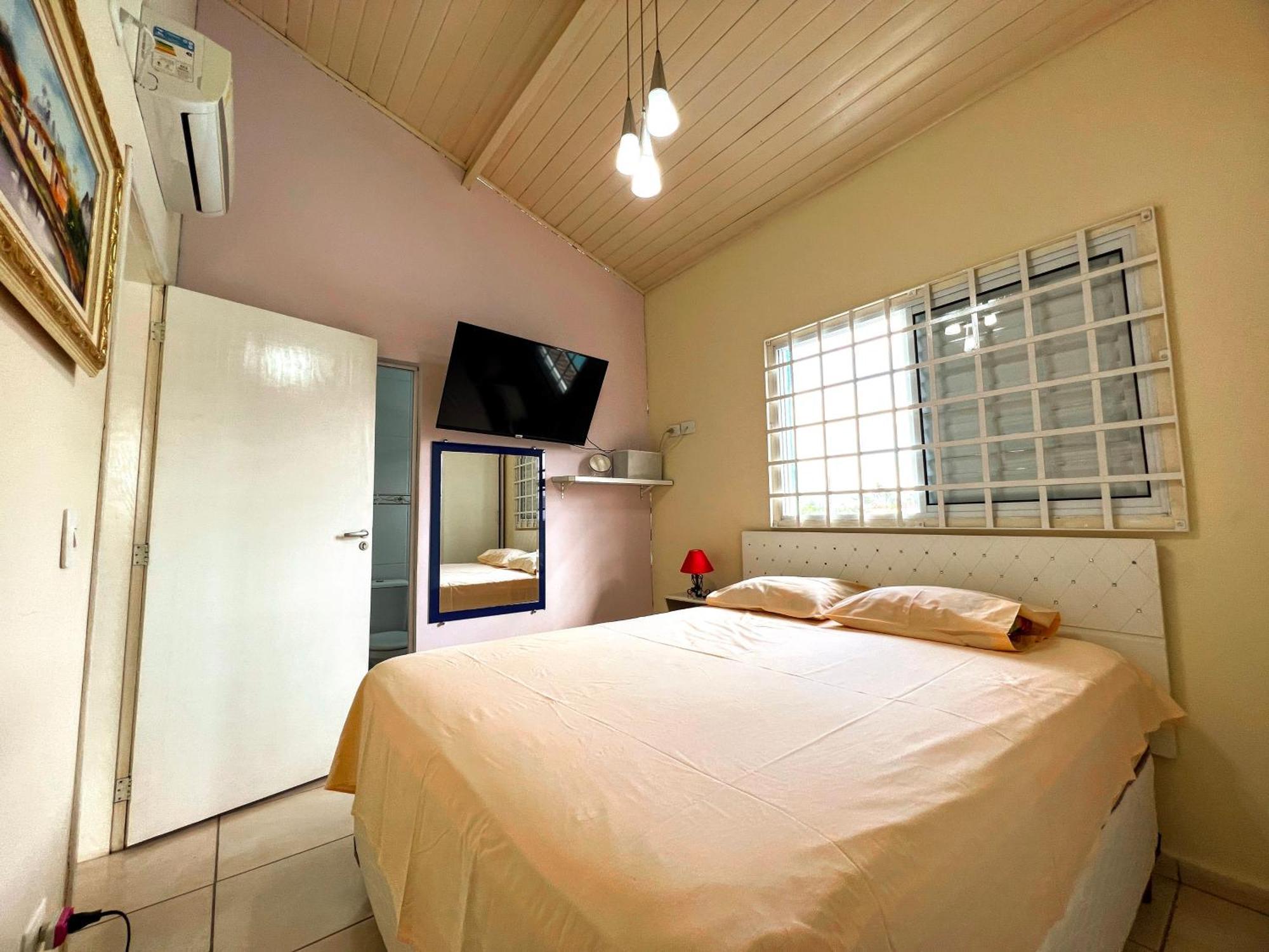 Mansao Azul Bed & Breakfast Caraguatatuba Exterior photo