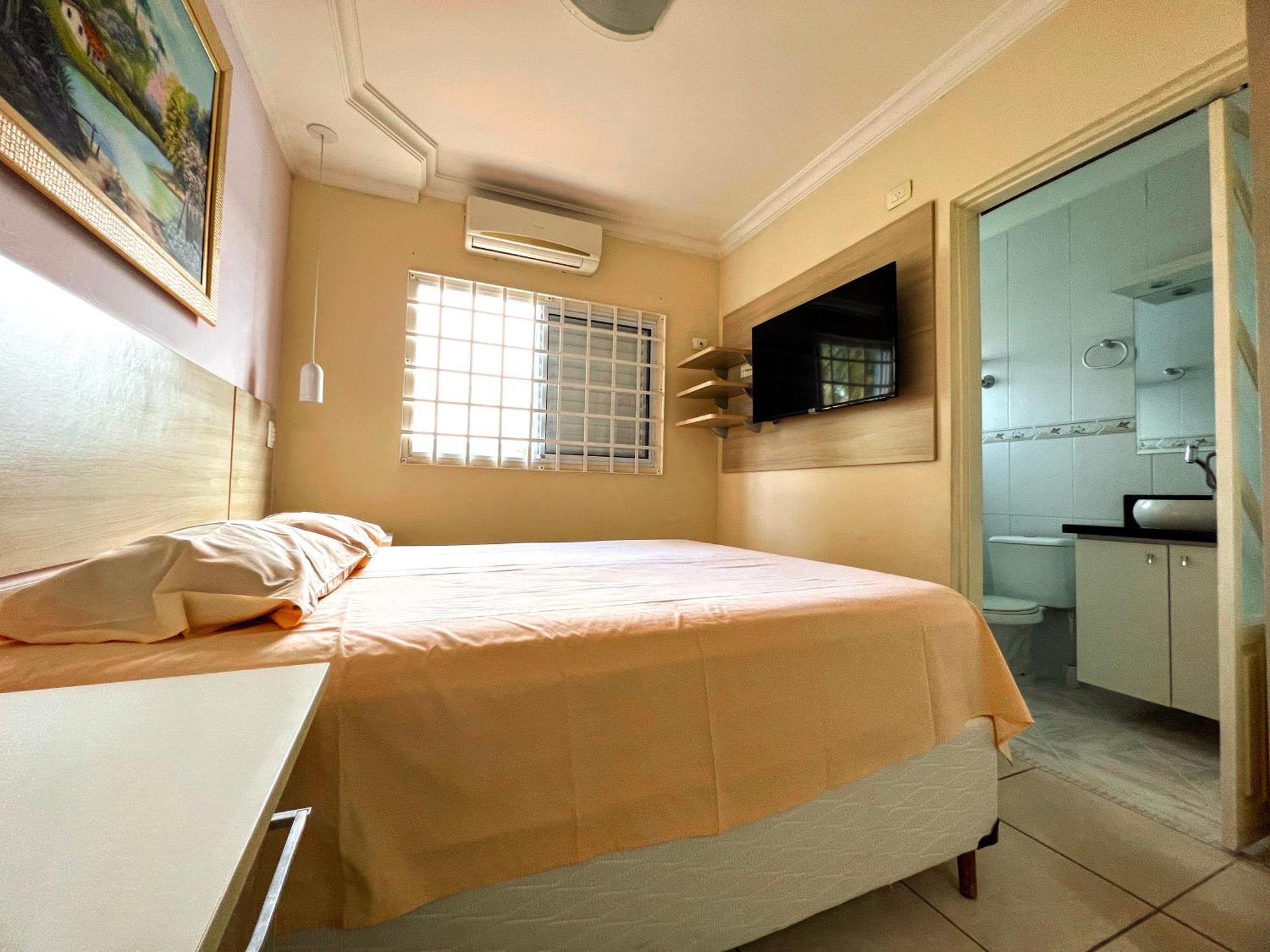Mansao Azul Bed & Breakfast Caraguatatuba Exterior photo